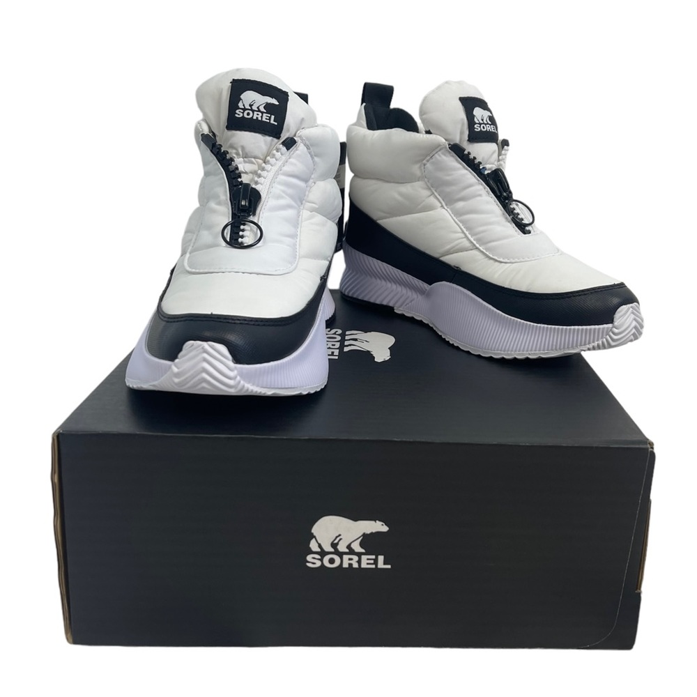 Women's Sorel Out N About III Puffy Zip ankle Boot/Sneaker in White and Black